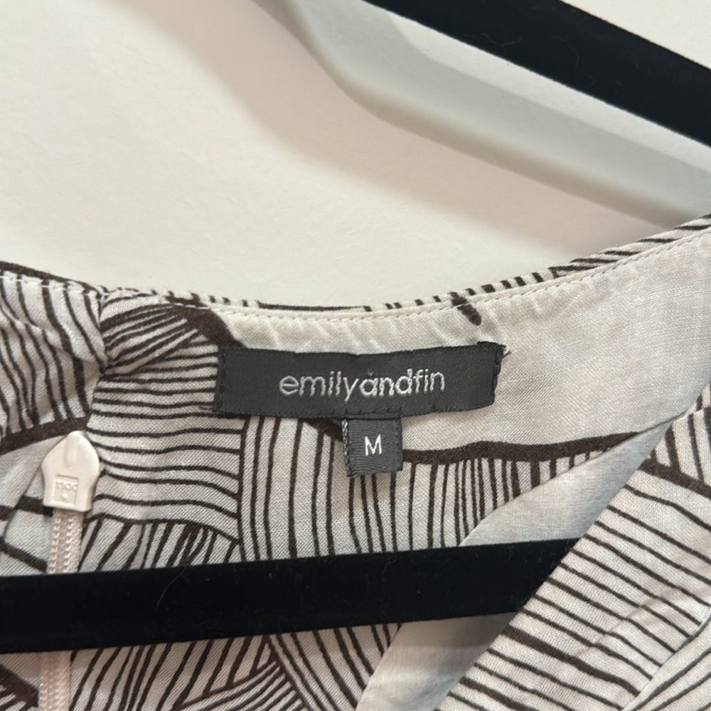 Emily and Fin dress size M - Picture 2 of 5
